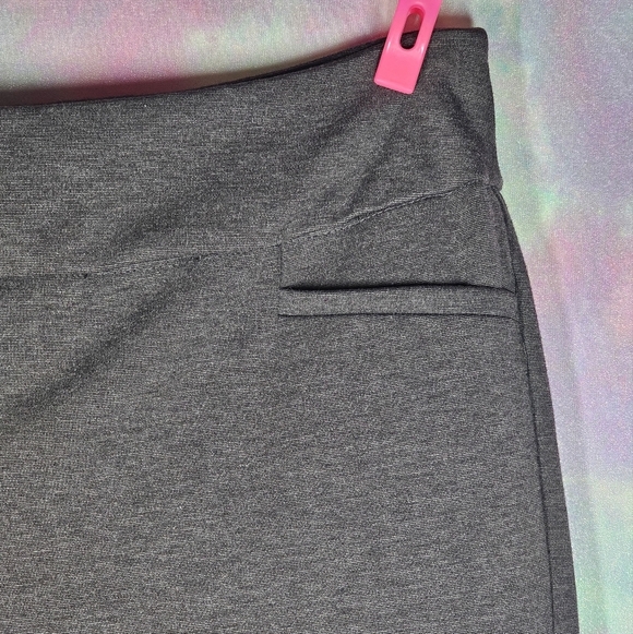 7th Avenue New York & Co Charcoal Grey Pull-On Bootcut Pants Size XL Tall - Picture 3 of 7